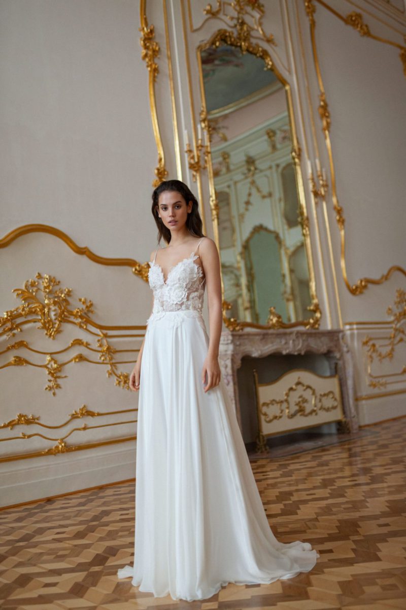 MIRROR – New Bridal Dresses by Daalarna Couture