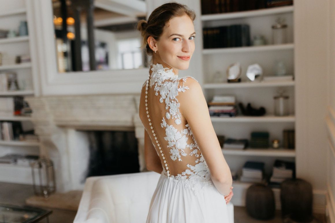 All the Details About Vanessa Axente's Wedding Dress made by Hungarian brand Daalarna