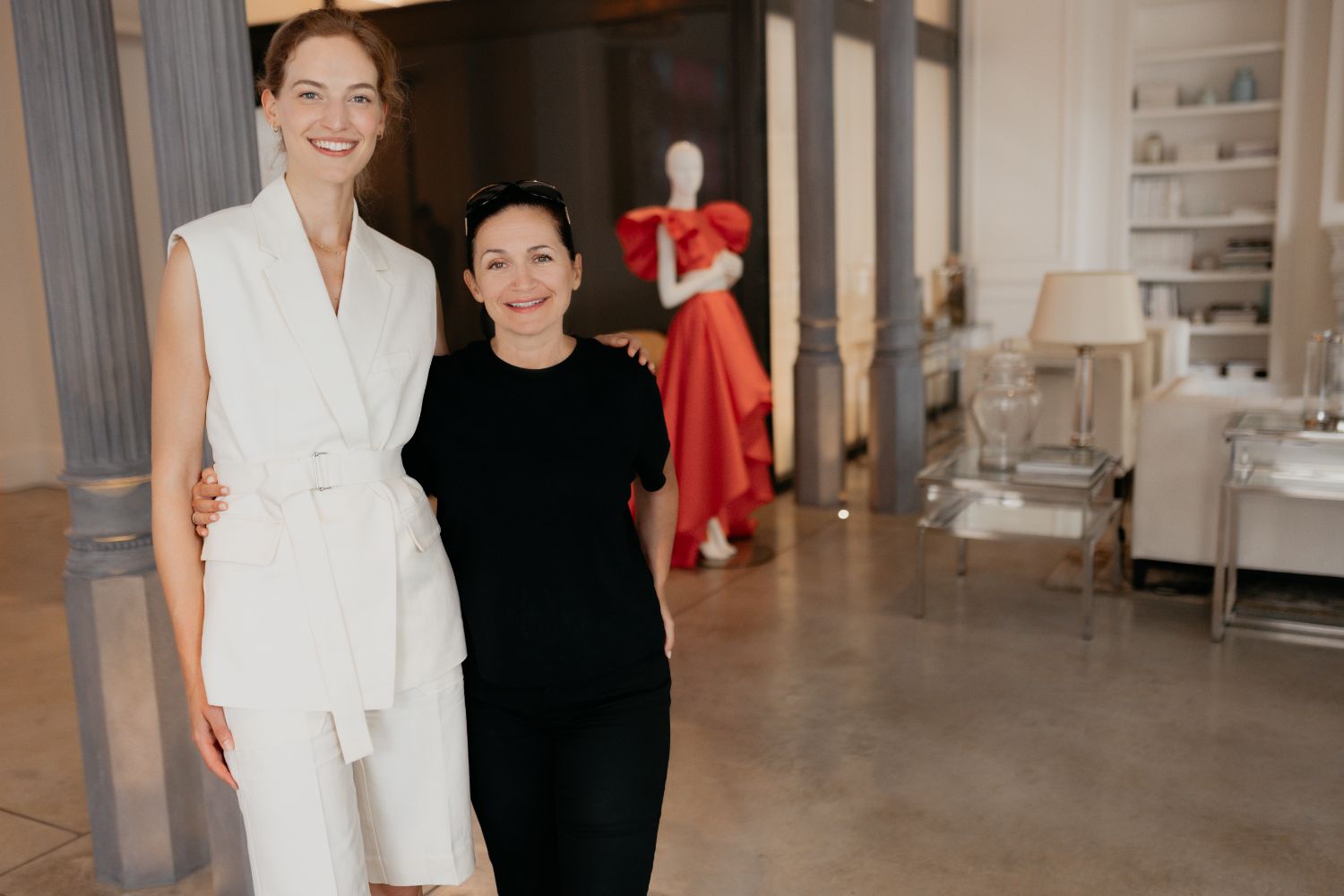 Anita Benes and Vanessa Axente in the Daalarna Atelier