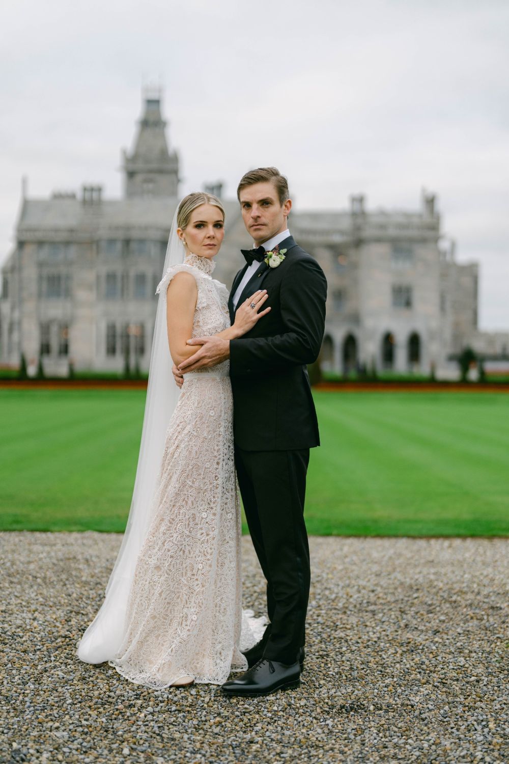 Cozy & Elegant Autumnal Destination Wedding in Ireland