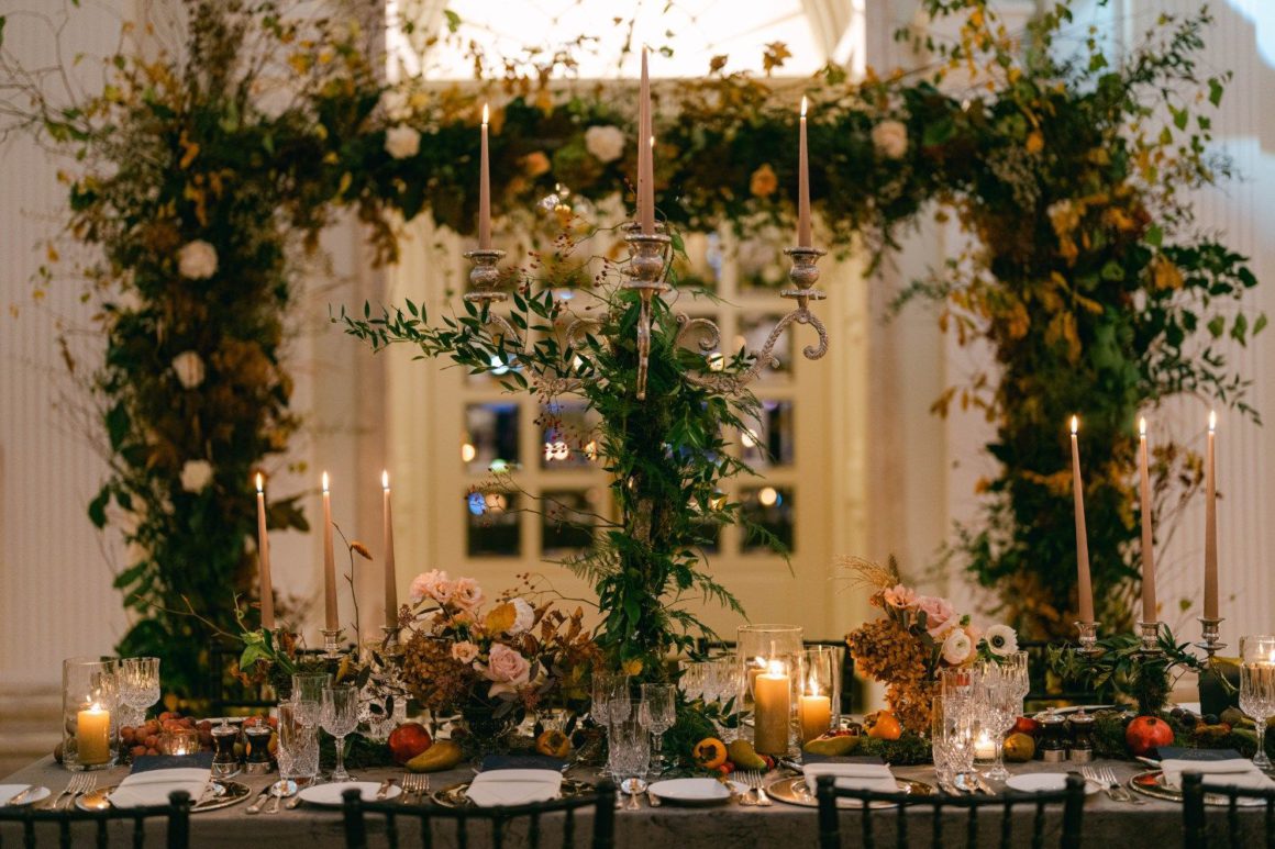 Cozy & Elegant Autumnal Destination Wedding in Ireland